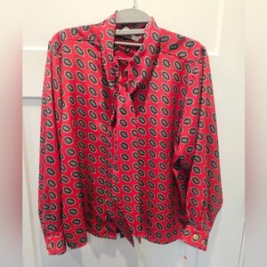Oui Petites by Fan Pay Red Tie Neck Blouse Size 8P Gold Button Cuffs Vintage